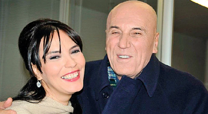 Yeşim Salkım: Sanatçı politik olmamalı